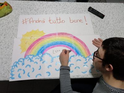 #andràtuttobene